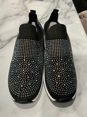 Size 8.5 stunning bling bling slip on shoes